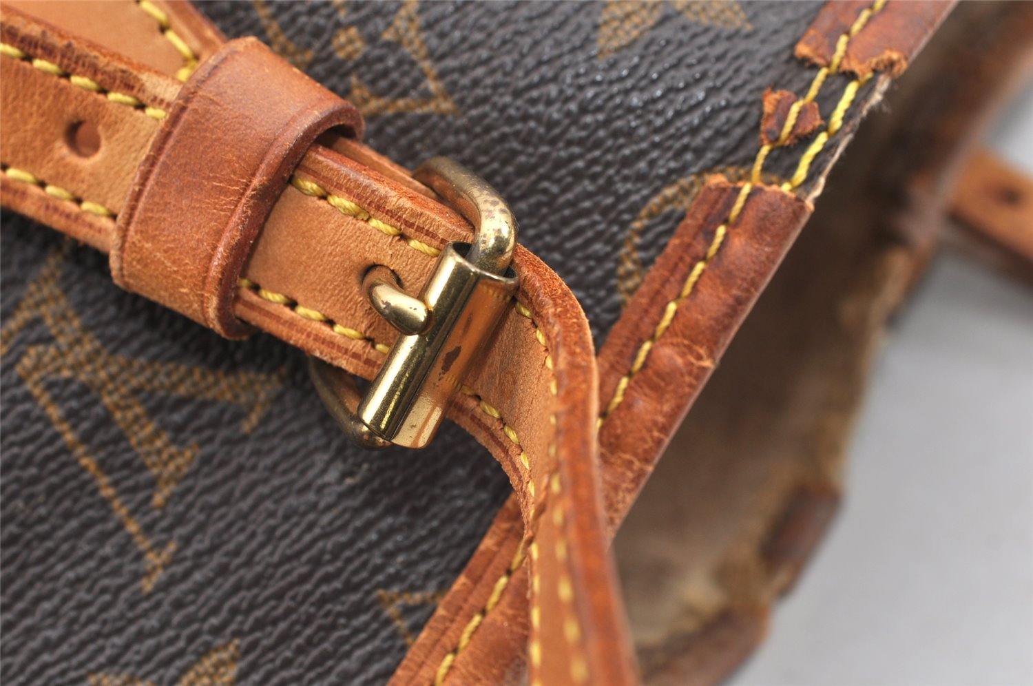 Authentic Louis Vuitton Monogram Bucket PM Shoulder Tote Bag M42238 Junk 8951I