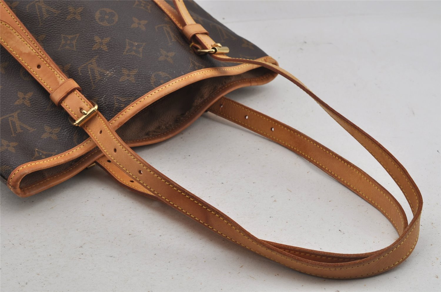 Authentic Louis Vuitton Monogram Bucket GM Shoulder Tote Bag M42236 Junk 8952I