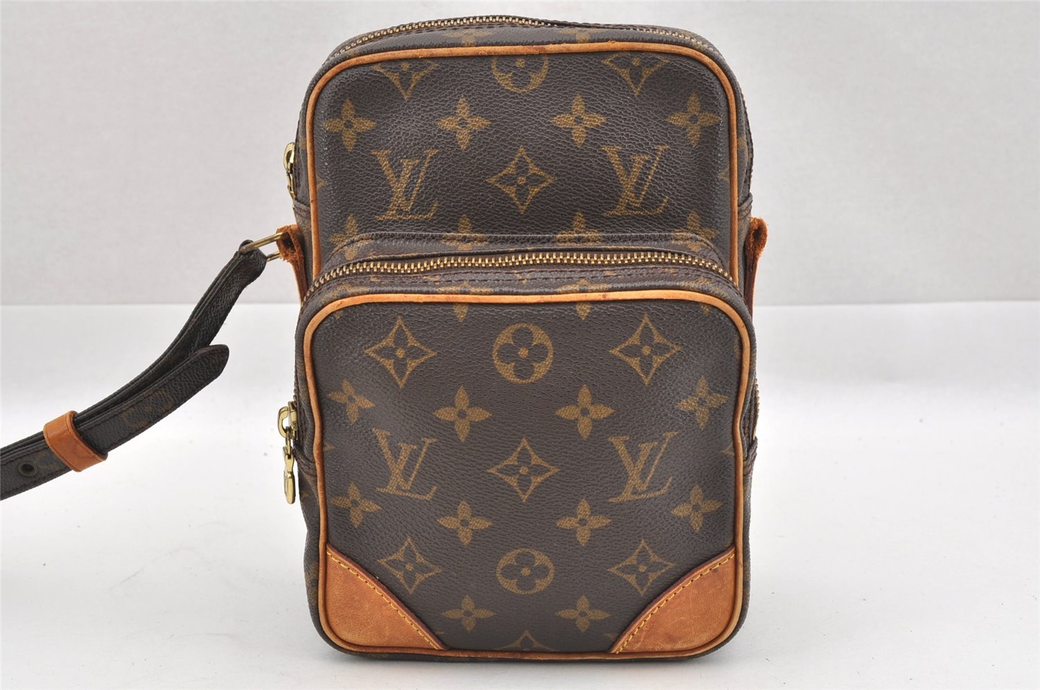 Authentic Louis Vuitton Monogram Amazone Shoulder Cross Bag M45236 LV Junk 8953I