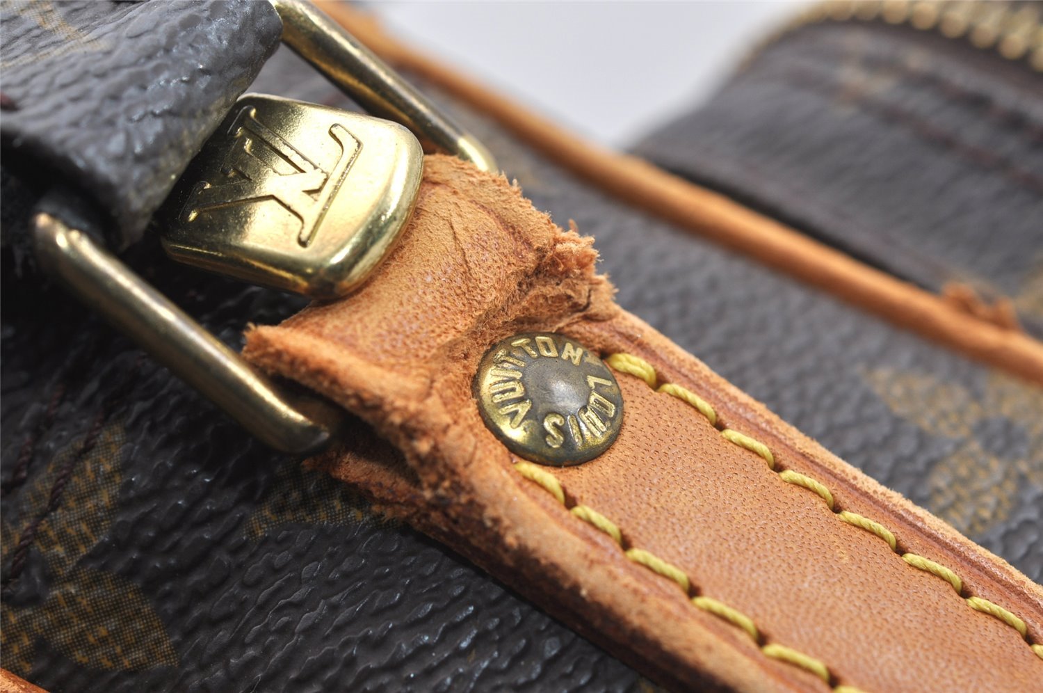 Authentic Louis Vuitton Monogram Amazone Shoulder Cross Bag M45236 LV Junk 8953I