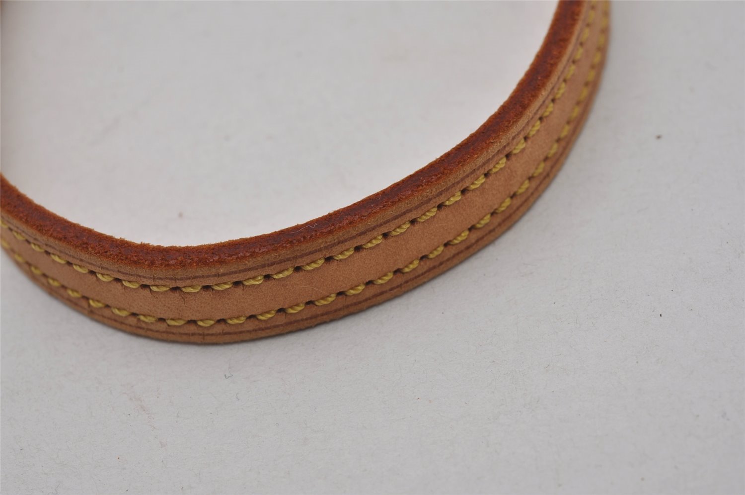 Authentic Louis Vuitton Leather Shoulder Strap Beige 48