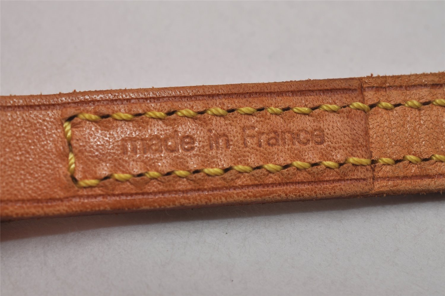 Authentic Louis Vuitton Leather Shoulder Strap Beige 48