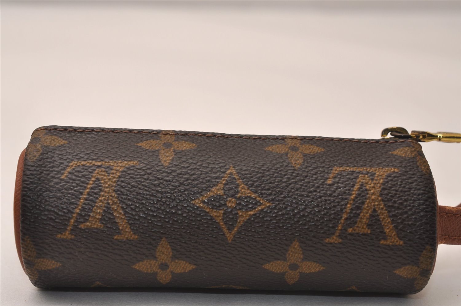 Authentic Louis Vuitton Monogram Etui 3 Golf Ball Case M58249 LV 8955J