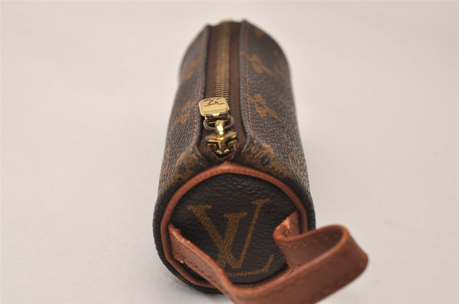 Authentic Louis Vuitton Monogram Etui 3 Golf Ball Case M58249 LV 8955J