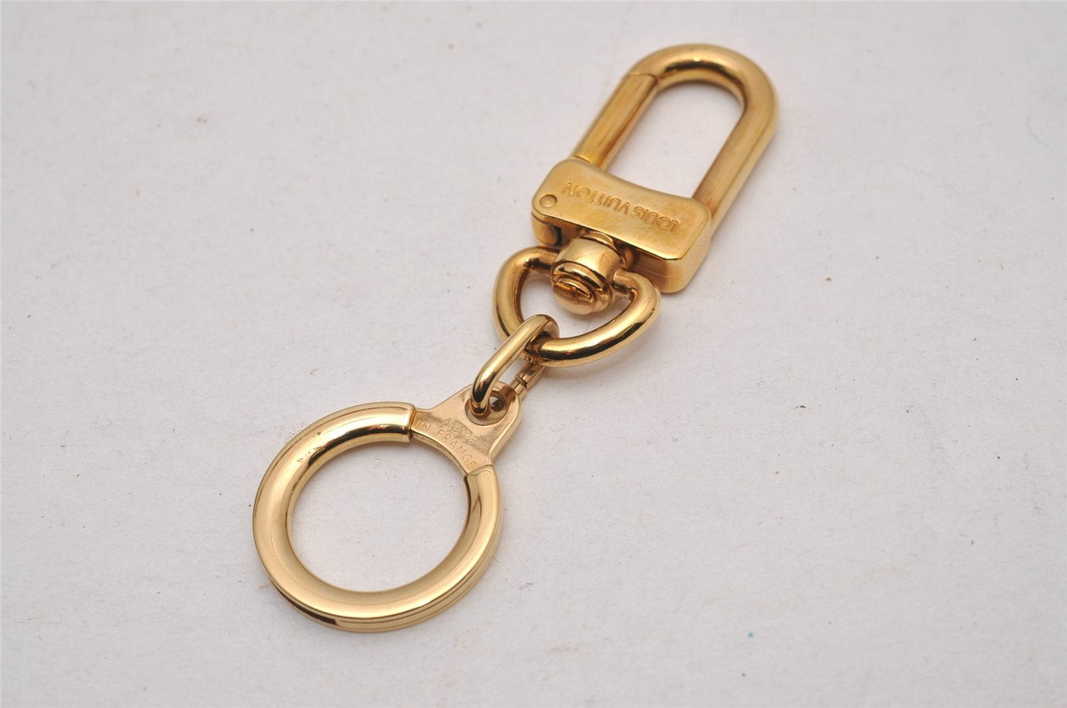 Authentic Louis Vuitton Charm Key Chain Anokre Gold M62698 LV 8966I