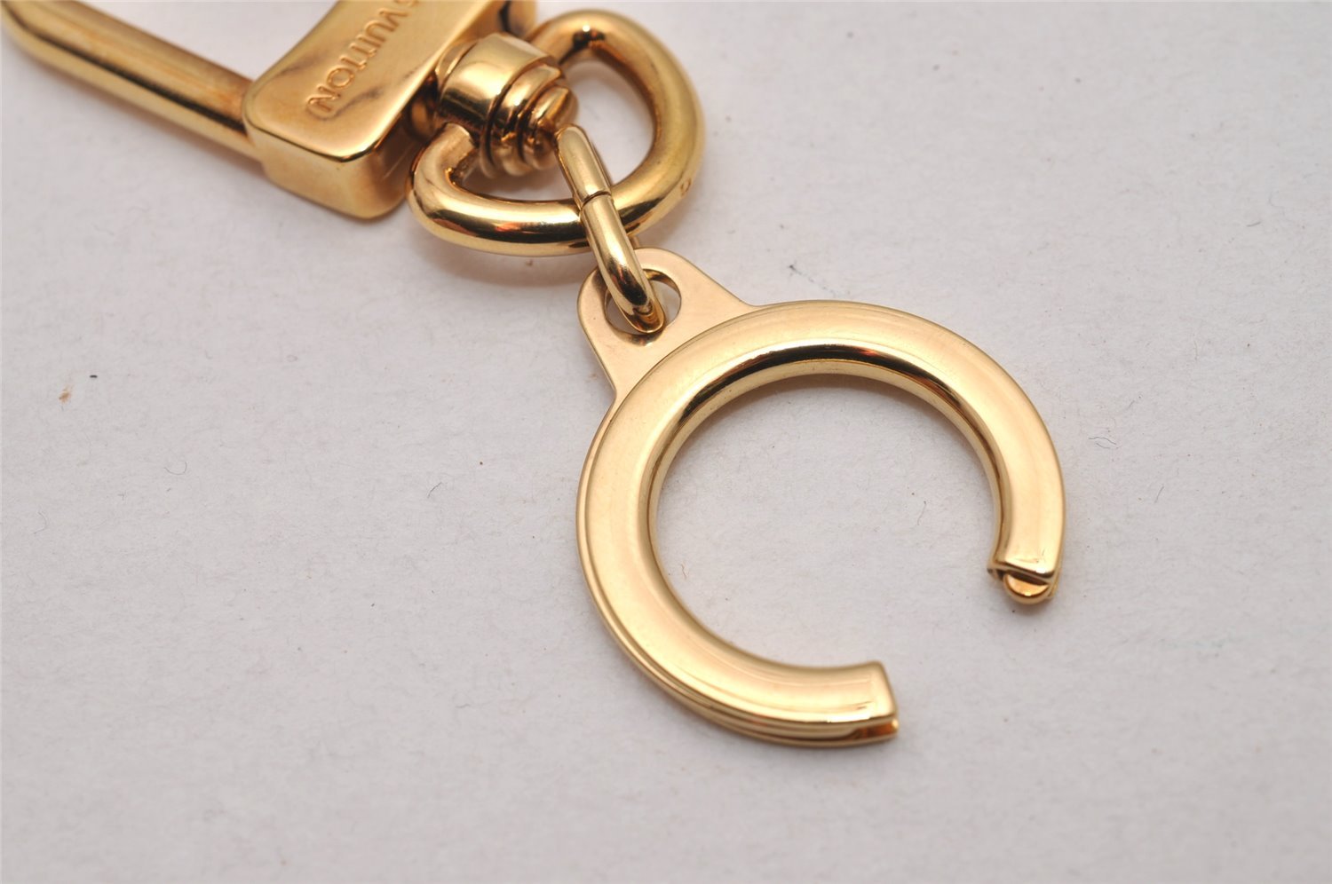 Authentic Louis Vuitton Charm Key Chain Anokre Gold M62698 LV 8966I