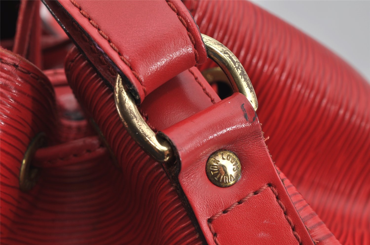 Authentic Louis Vuitton Epi Petit Noe Shoulder Drawstring Bag M44107 Red 8970J