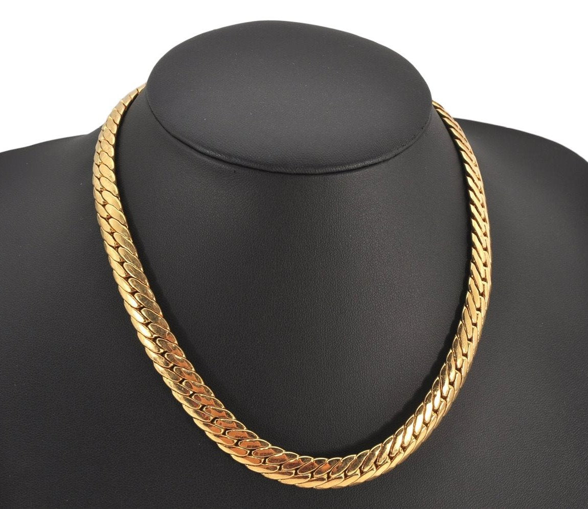 Authentic GIVENCHY Chain Pendant Necklace Gold Tone 8979K