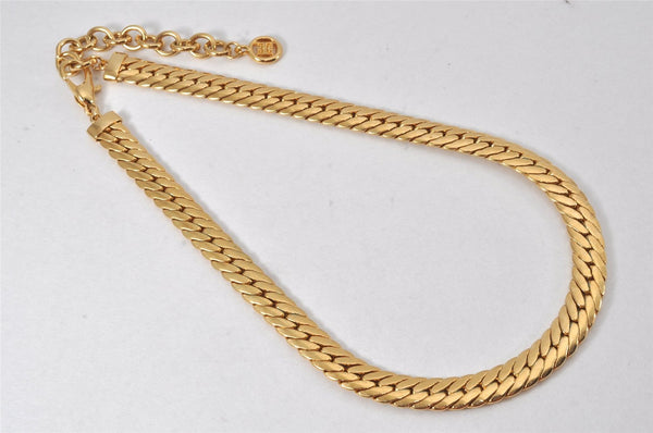 Authentic GIVENCHY Chain Pendant Necklace Gold Tone 8979K