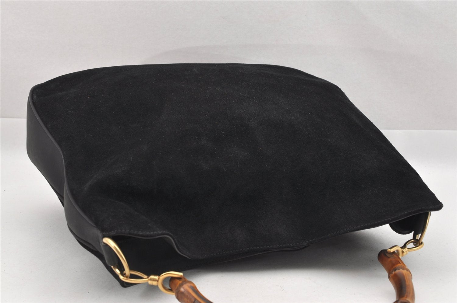 Authentic GUCCI Bamboo Shoulder Hand Bag Suede Leather Black Junk 8981I