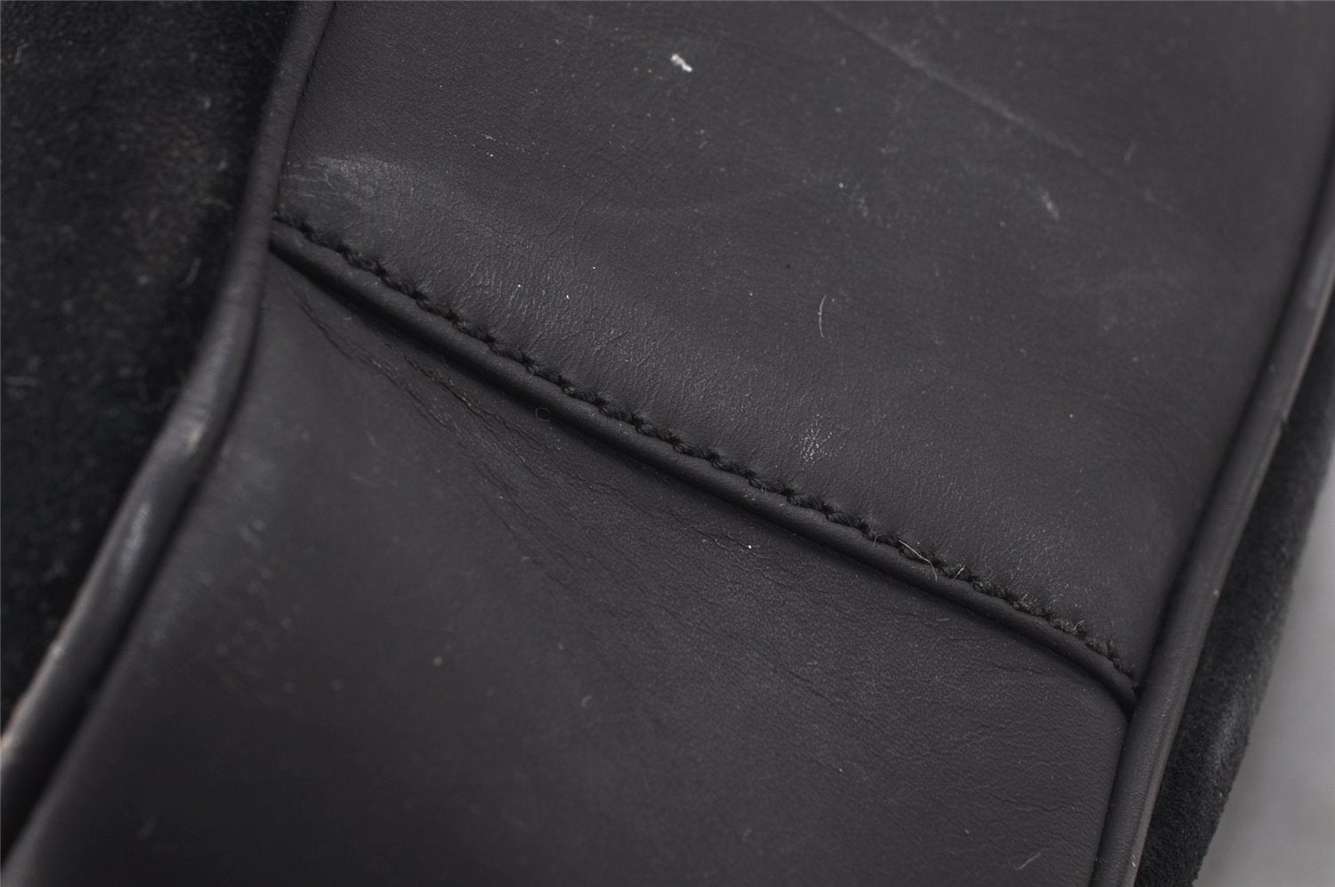 Authentic GUCCI Bamboo Shoulder Hand Bag Suede Leather Black Junk 8981I