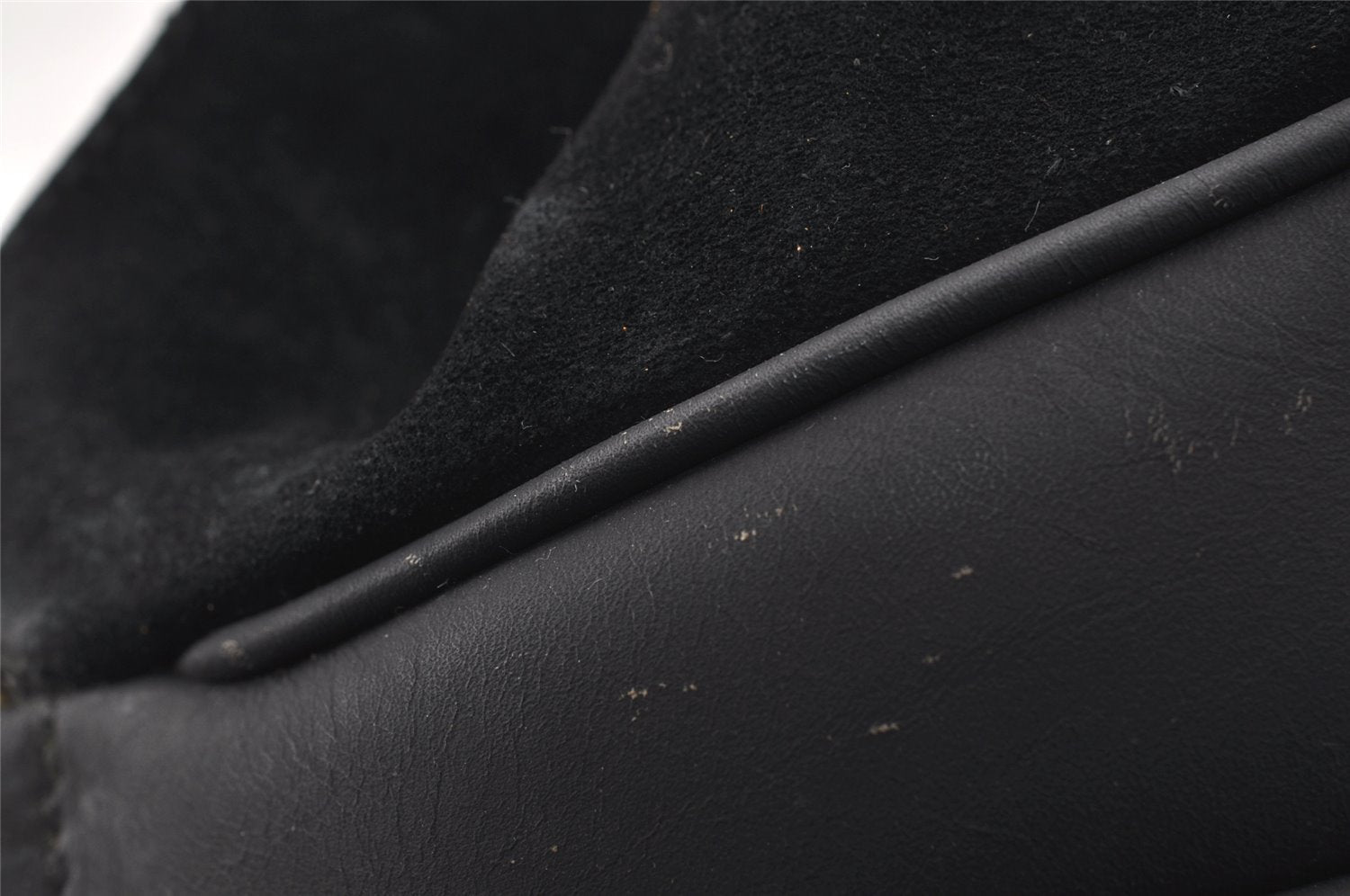 Authentic GUCCI Bamboo Shoulder Hand Bag Suede Leather Black Junk 8981I