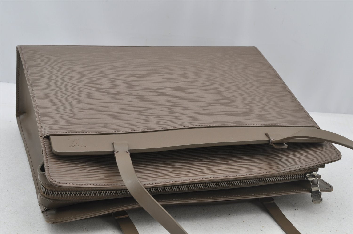 Authentic Louis Vuitton Epi Croisette PM Shoulder Tote Bag Gray M5249C LV 8983I