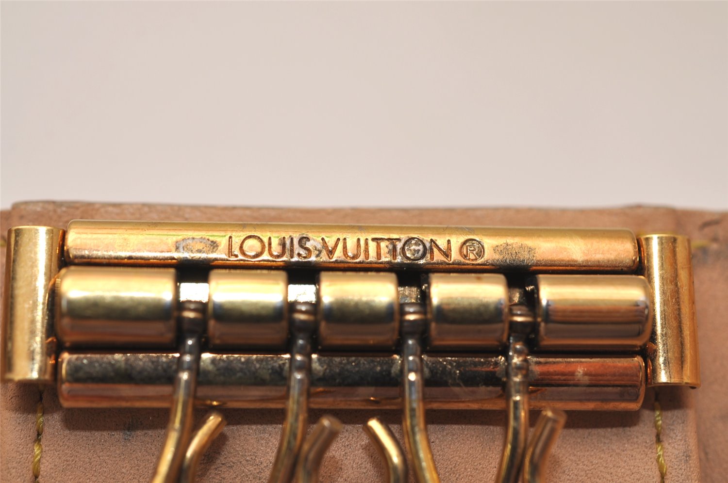 Auth Louis Vuitton Monogram Multicolor Multicles 4 Key Case M60043 White 8983J