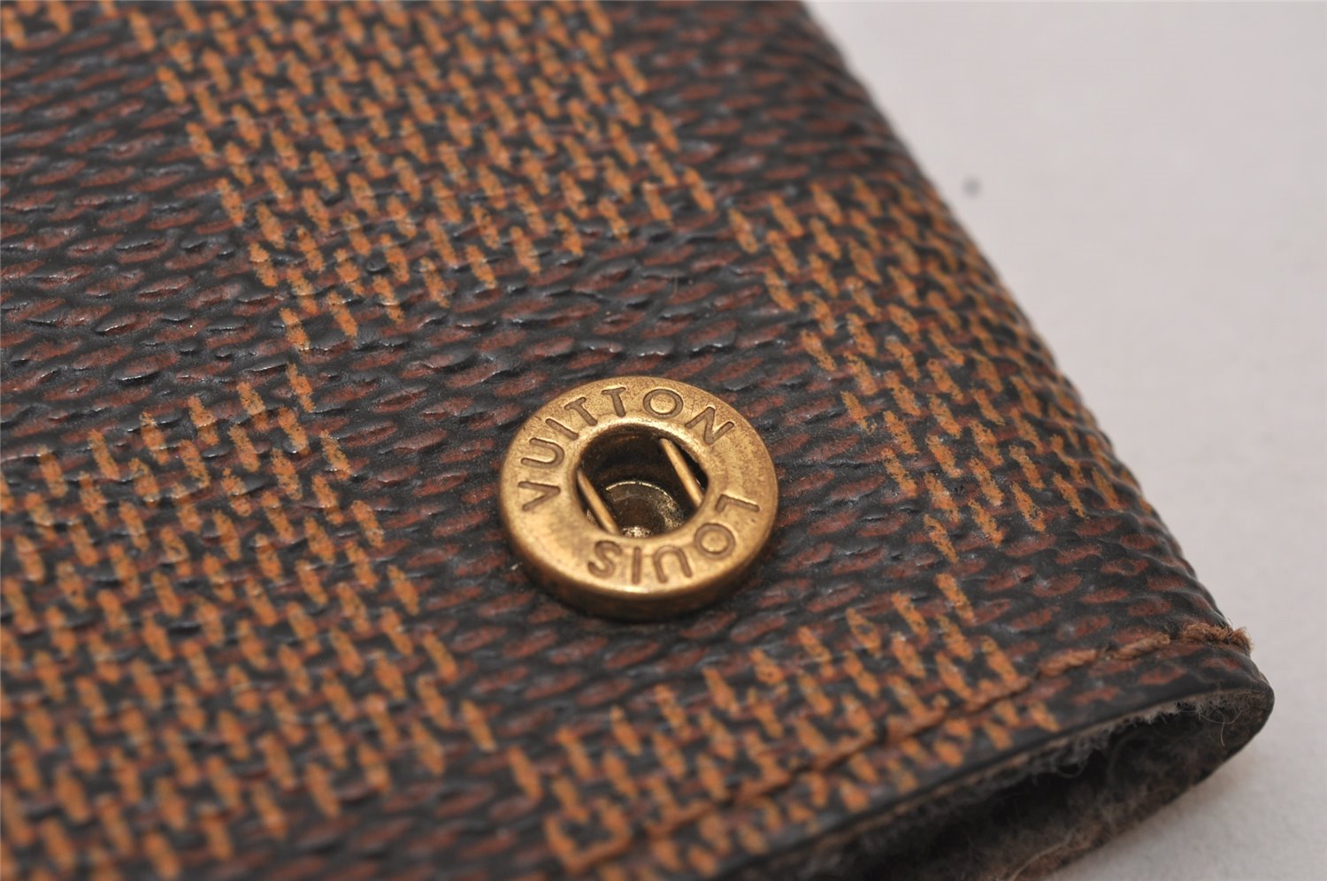 Authentic Louis Vuitton Damier Clochette PM Key Case N62661 LV 8985I