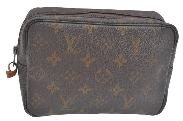 Auth Louis Vuitton Monogram Trousse Toilette 18 Clutch Hand Bag Old Model 8986I