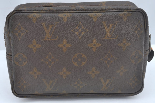 Auth Louis Vuitton Monogram Trousse Toilette 18 Clutch Hand Bag Old Model 8986I