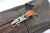 Auth Louis Vuitton Monogram Trousse Toilette 18 Clutch Hand Bag Old Model 8986I