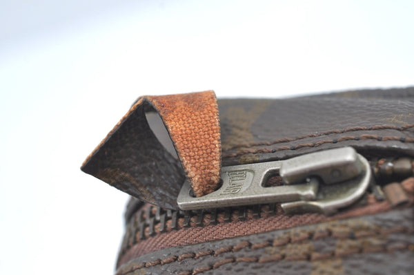 Auth Louis Vuitton Monogram Trousse Toilette 18 Clutch Hand Bag Old Model 8986I