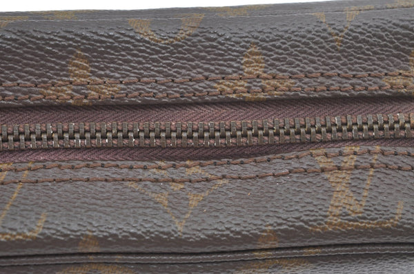 Auth Louis Vuitton Monogram Trousse Toilette 18 Clutch Hand Bag Old Model 8986I