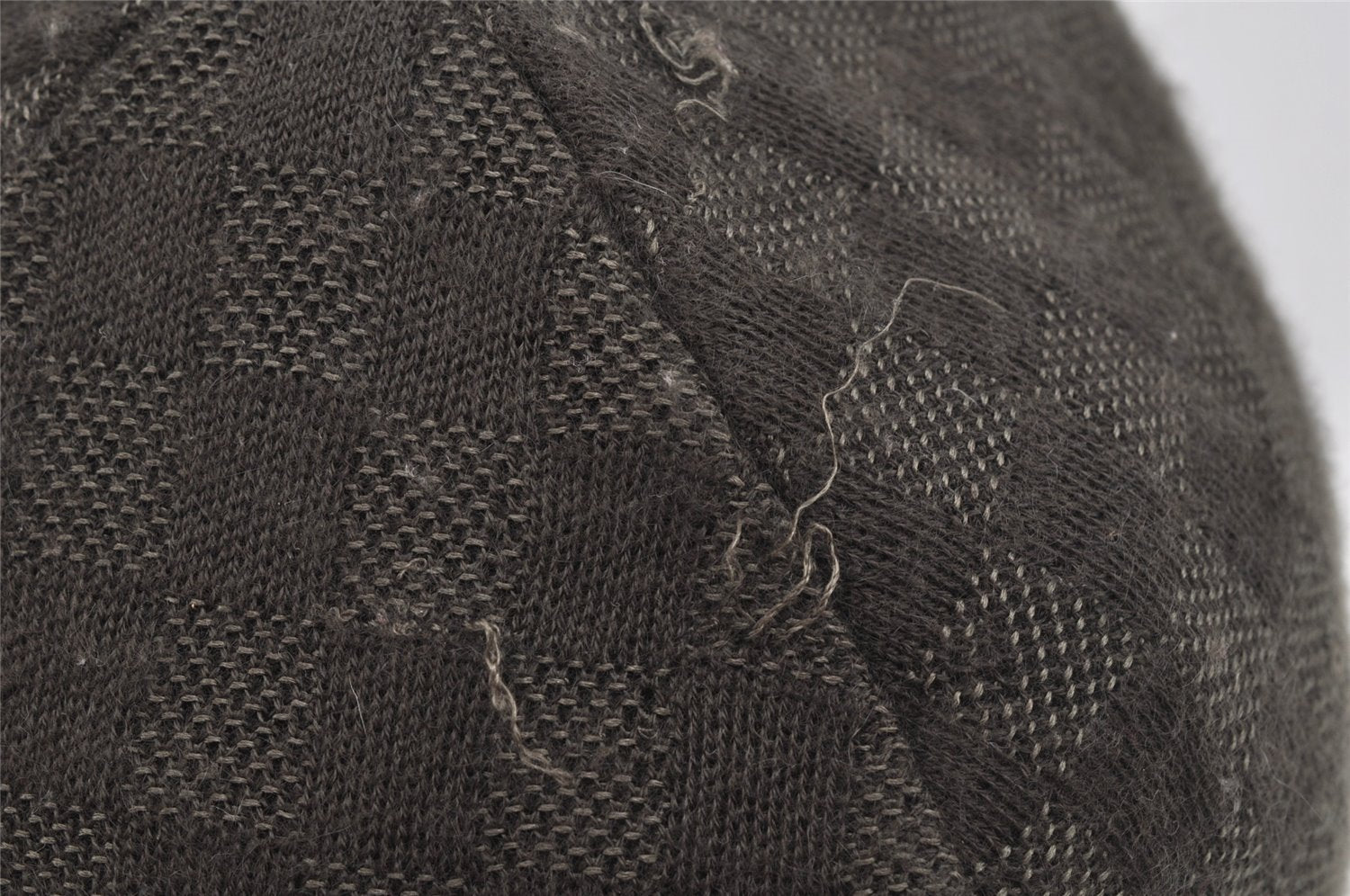 Authentic Louis Vuitton Damier Beanie Knit Cap Size M Cashmere Silk Brown 8994J