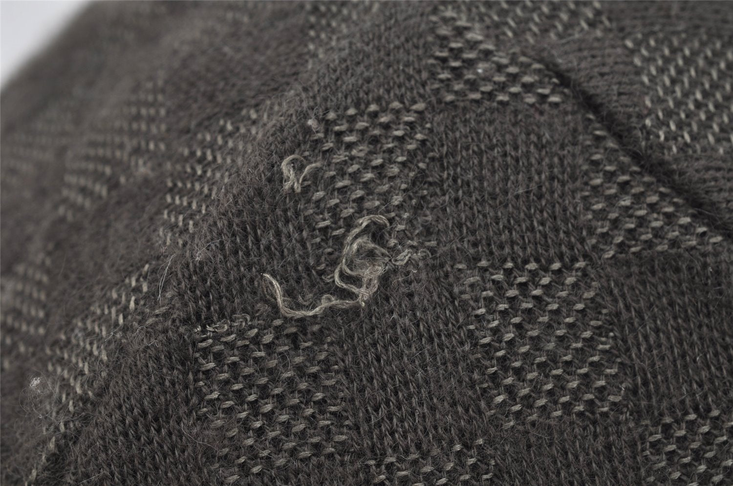 Authentic Louis Vuitton Damier Beanie Knit Cap Size M Cashmere Silk Brown 8994J