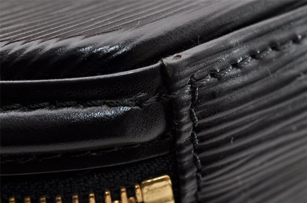 Authentic Louis Vuitton Epi Cannes Cosmetic Hand Bag Purse Black M48032 LV 9002I