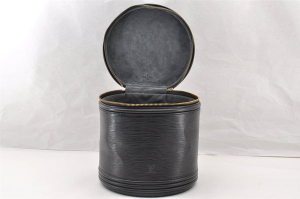 Authentic Louis Vuitton Epi Cannes Cosmetic Hand Bag Purse Black M48032 LV 9002I