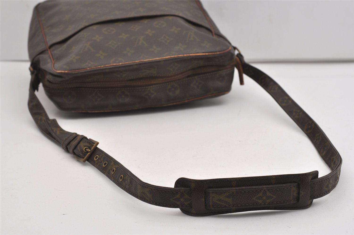Authentic Louis Vuitton Monogram Marceau Shoulder Cross Body Bag Old Model 9011I