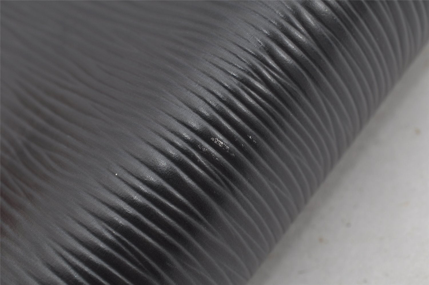 Authentic Louis Vuitton Epi Agenda MM Notebook Cover Black R20202 LV 9012J