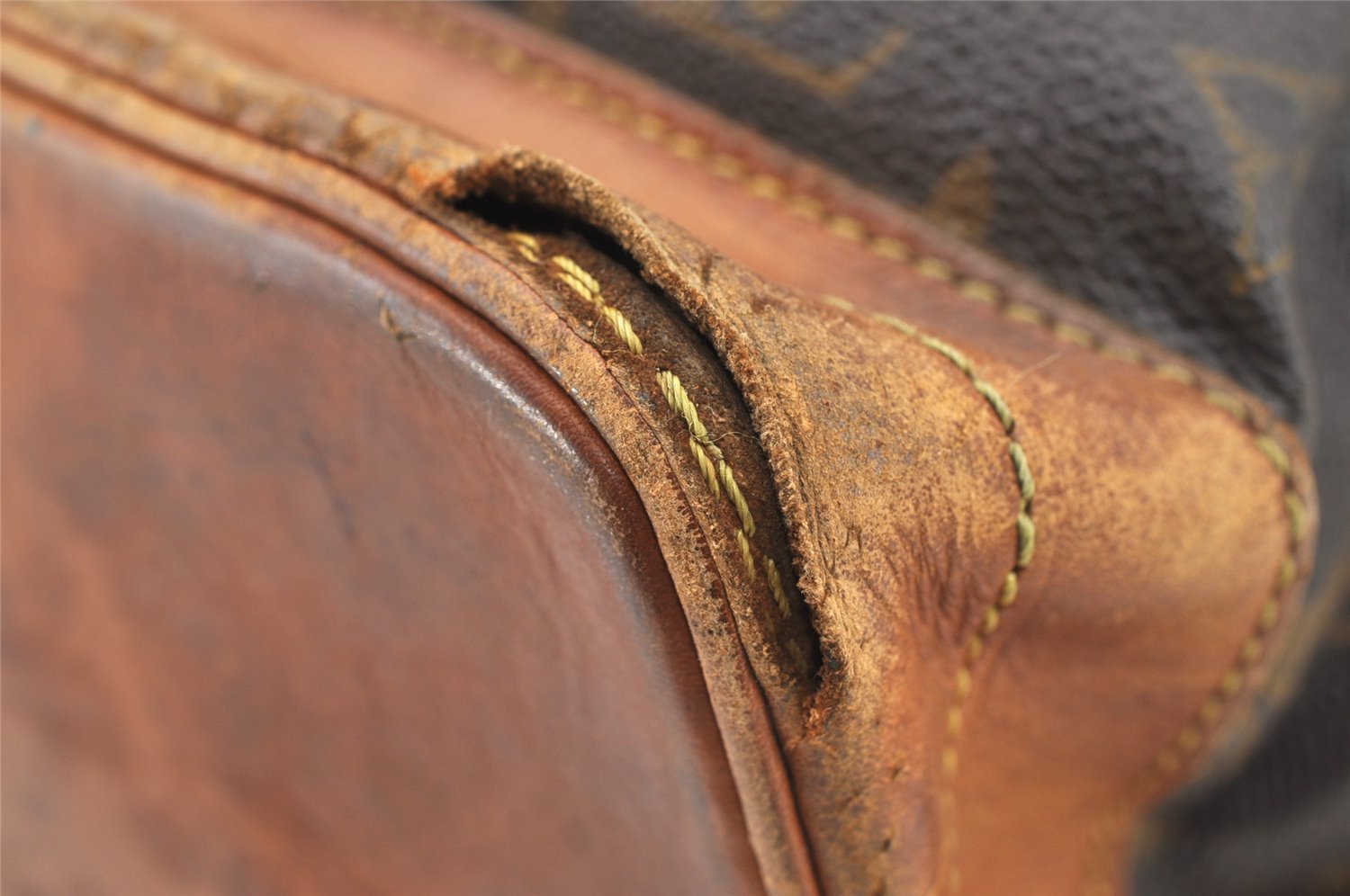 Authentic Louis Vuitton Monogram Noe Shoulder Drawstring Bag M42224 LV 9015I