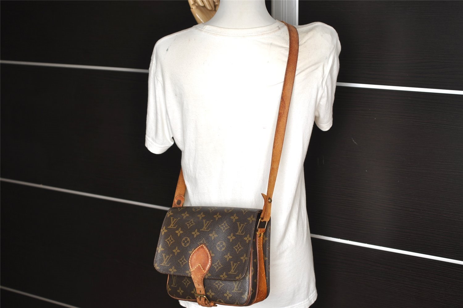 Authentic Louis Vuitton Monogram Cartouchiere MM M51253 Shoulder Cross Bag 9016J