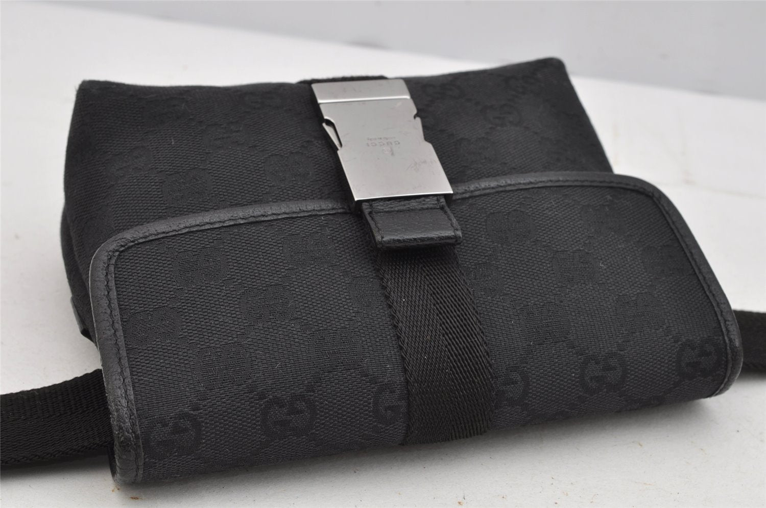 Authentic GUCCI Waist Body Bag Purse GG Canvas Leather 131236 Black 9018J