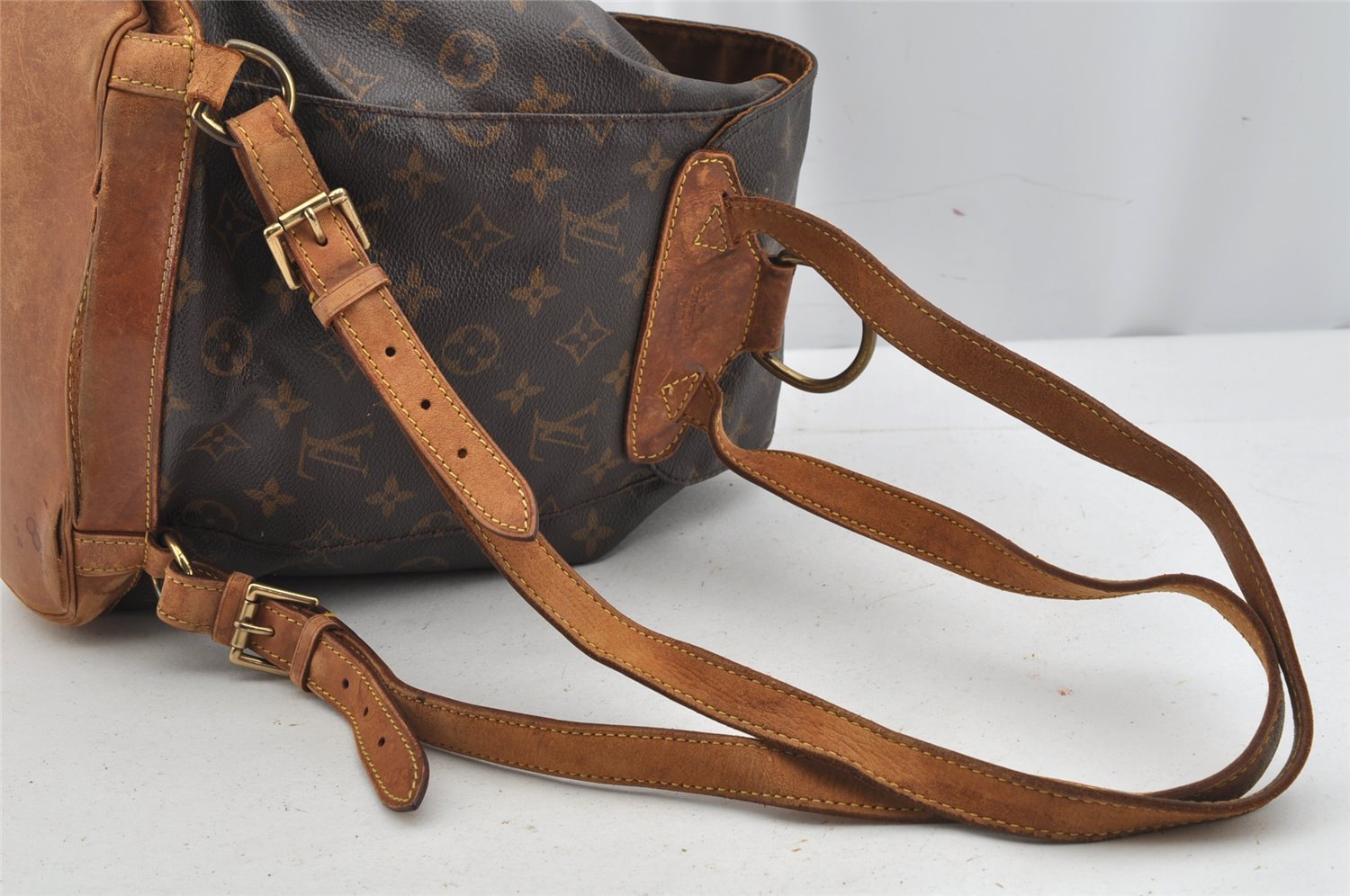 Authentic Louis Vuitton Monogram Montsouris MM Backpack M51136 LV 9031J