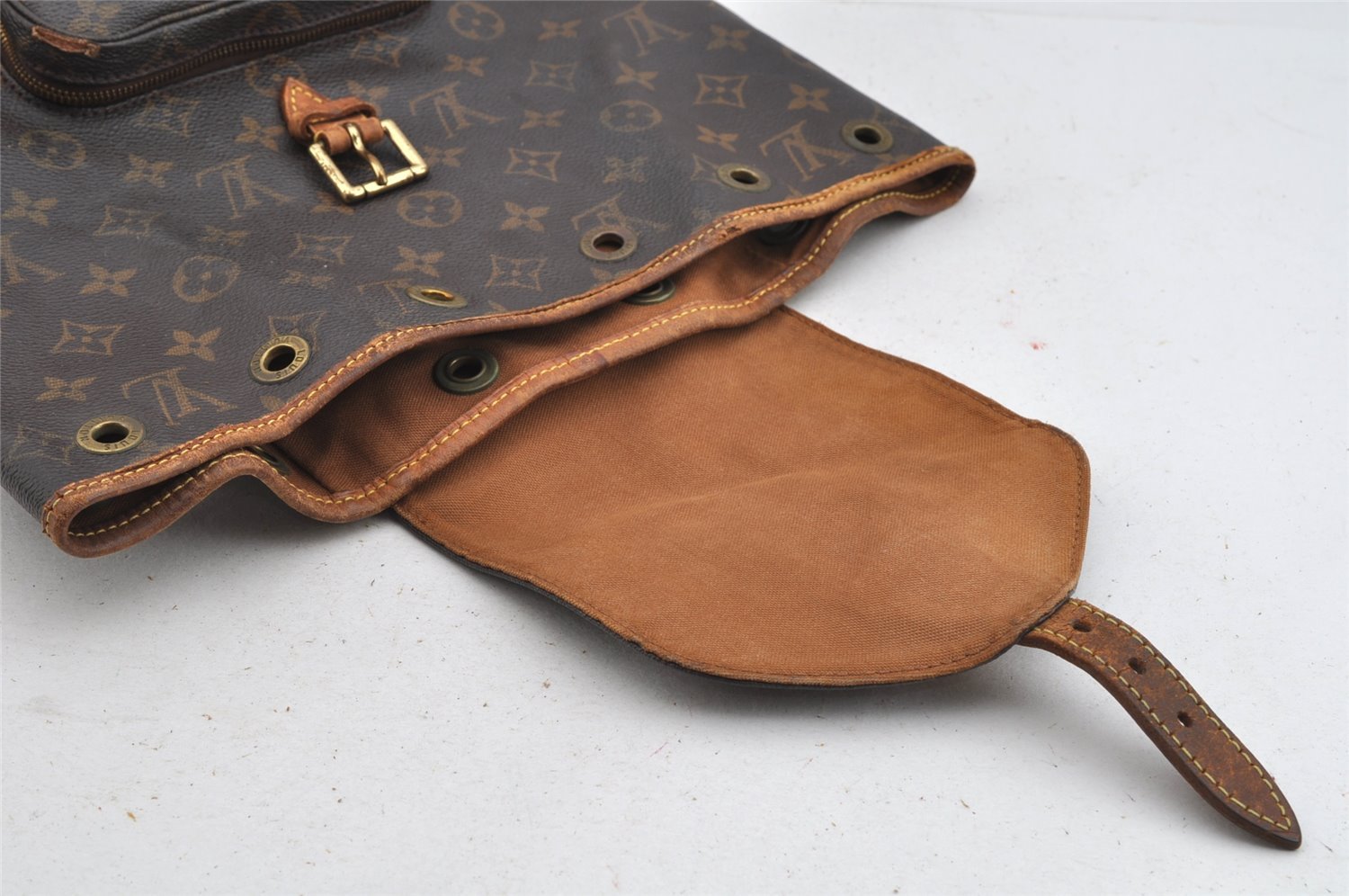 Authentic Louis Vuitton Monogram Montsouris MM Backpack M51136 LV 9031J