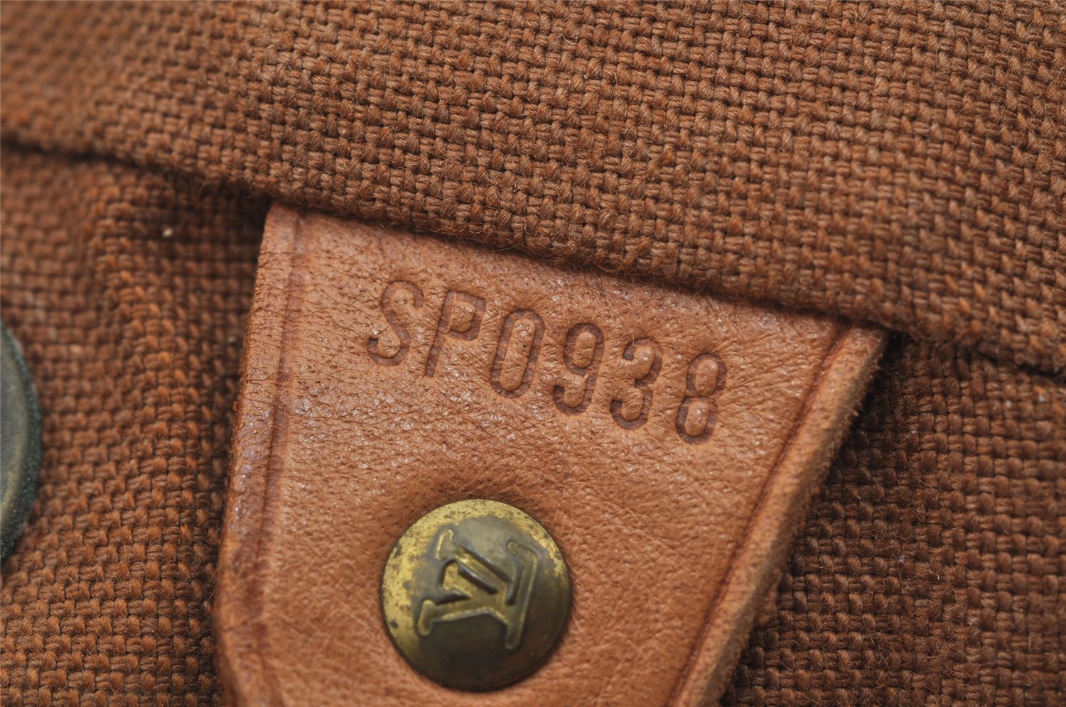 Authentic Louis Vuitton Monogram Montsouris MM Backpack M51136 LV 9031J