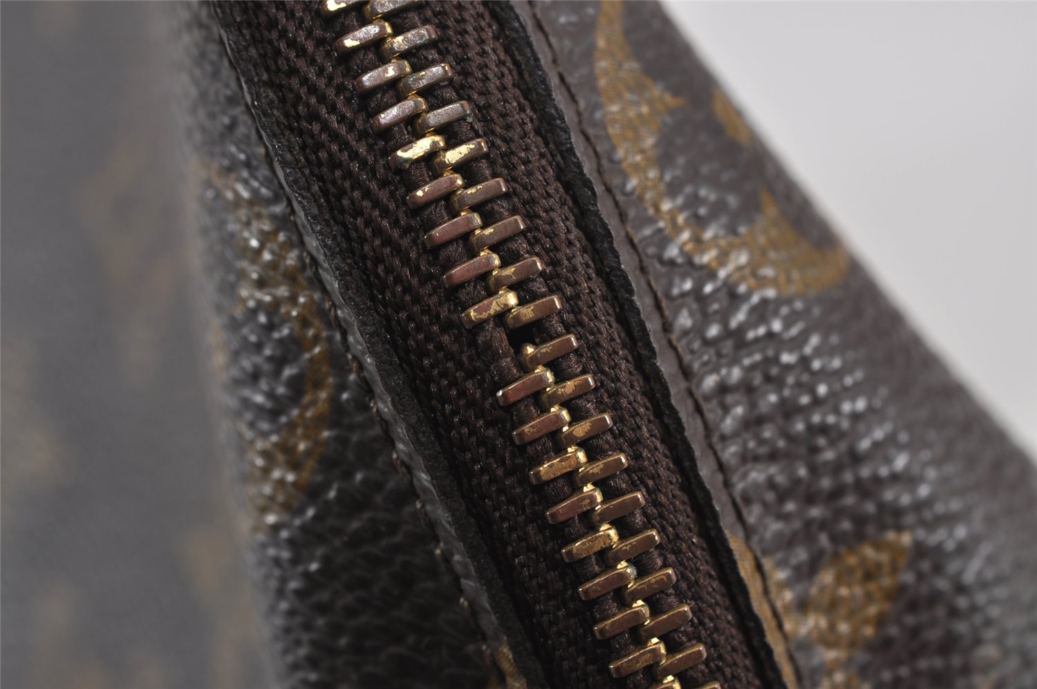 Auth Louis Vuitton Monogram Trousse Demi Ronde 23 Pouch M47520 Junk 9032J