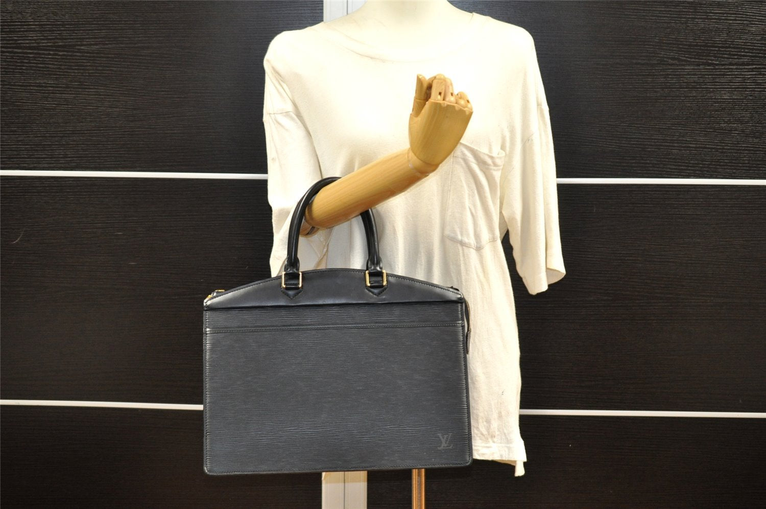 Authentic Louis Vuitton Epi Riviera Hand Bag Black M48182 LV 9033I