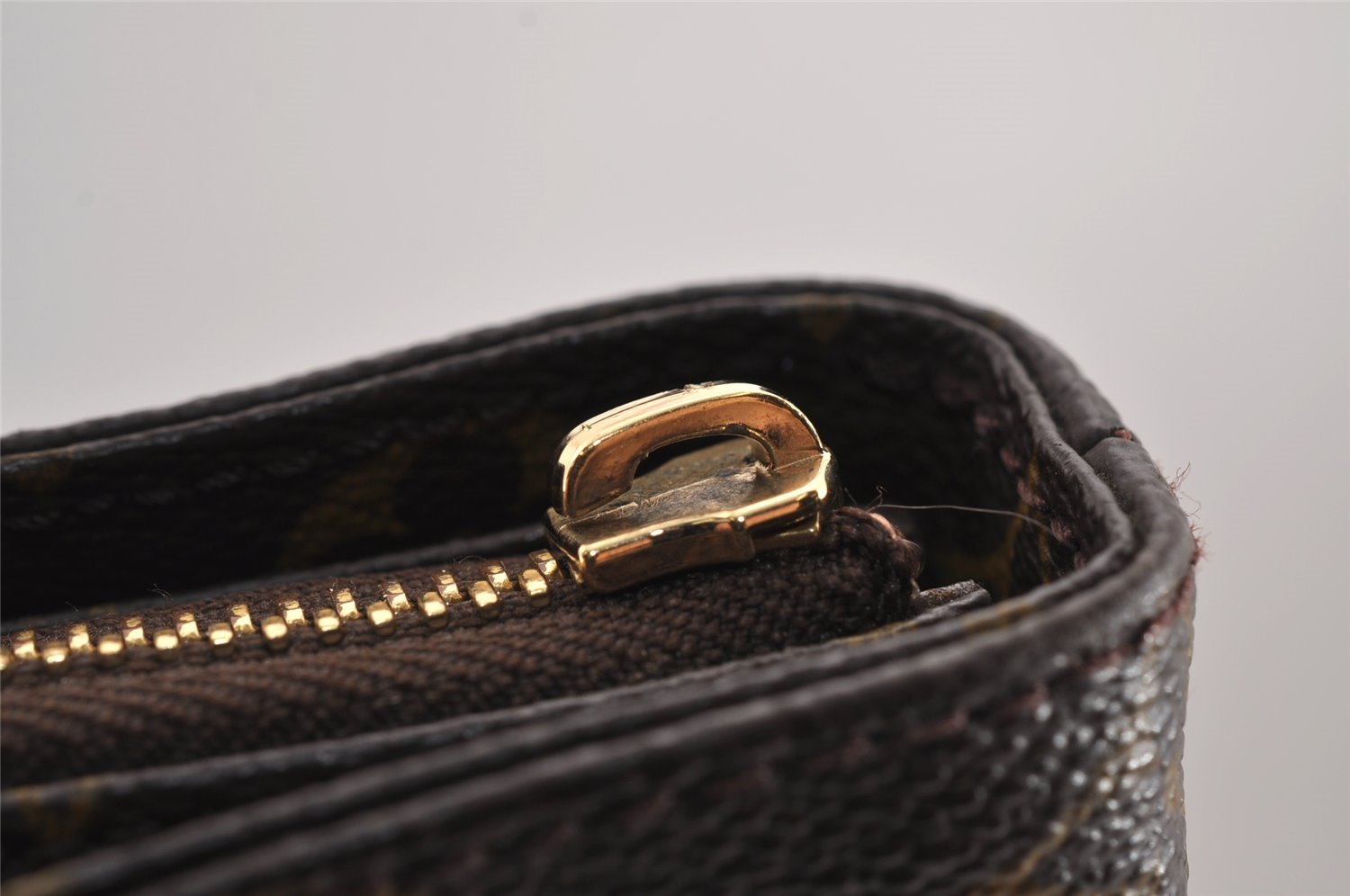 Authentic Louis Vuitton Monogram Cabas Mezzo Shoulder Tote Bag M51151 Junk 9034J