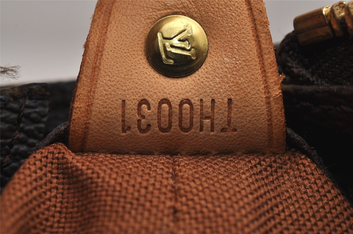 Authentic Louis Vuitton Monogram Cabas Mezzo Shoulder Tote Bag M51151 Junk 9034J