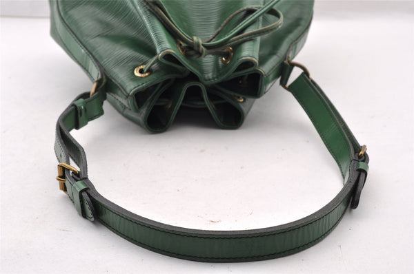 Authentic Louis Vuitton Epi Noe Shoulder Drawstring Bag Green M44004 LV 9036I