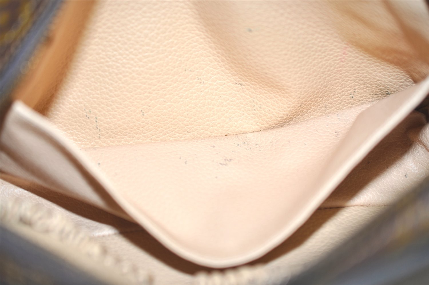 Auth Louis Vuitton Monogram Trousse Toilette 23 Clutch Hand Bag Old Model 9043J