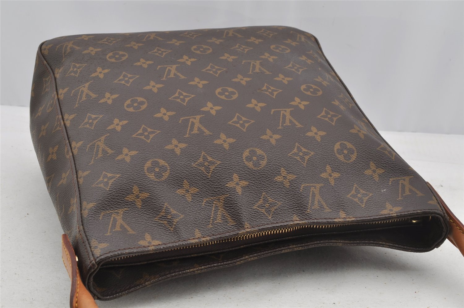 Authentic Louis Vuitton Monogram Looping GM Shoulder Bag M51145 LV Junk 9044I