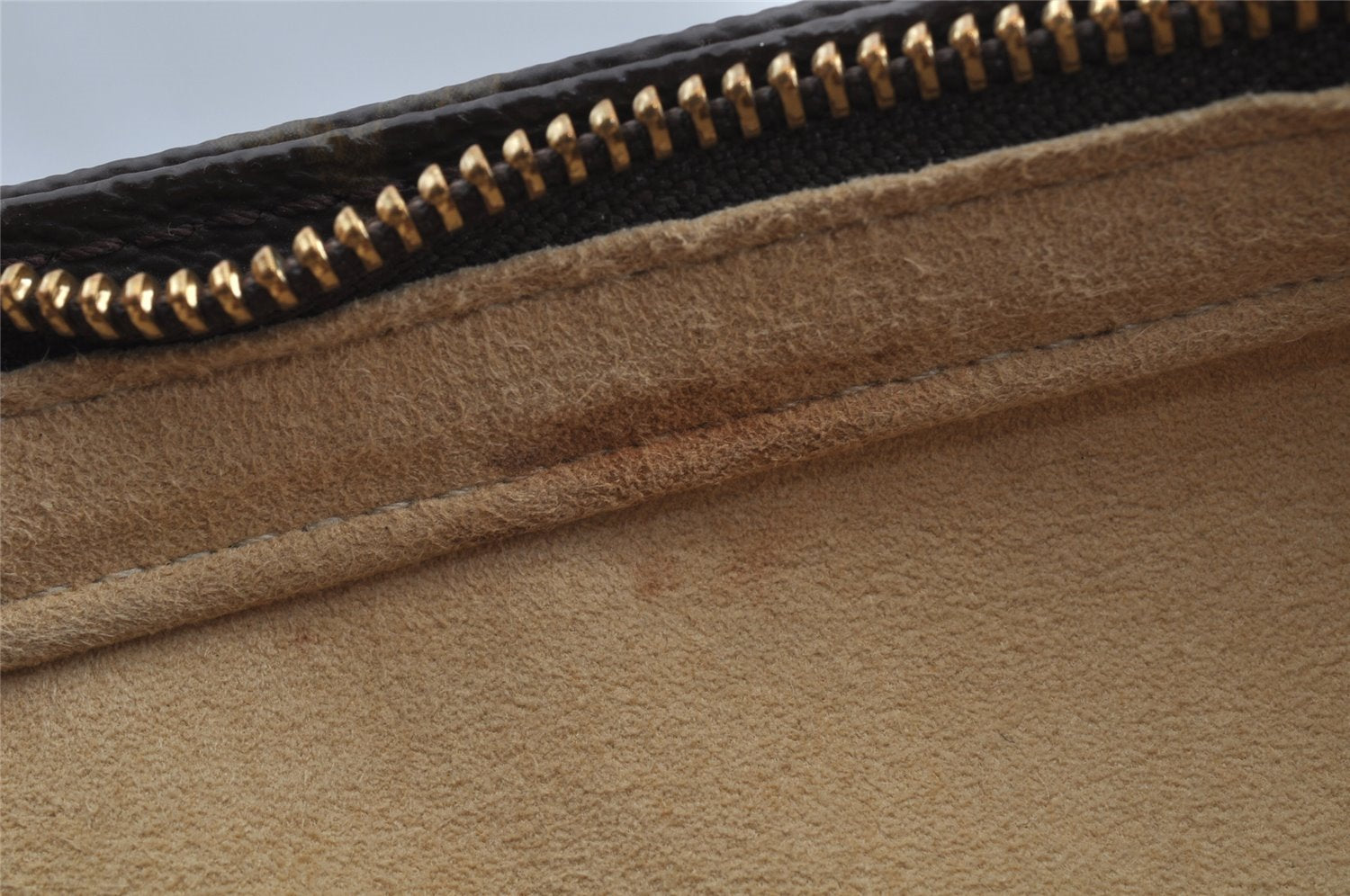 Authentic Louis Vuitton Monogram Looping GM Shoulder Bag M51145 LV Junk 9044I