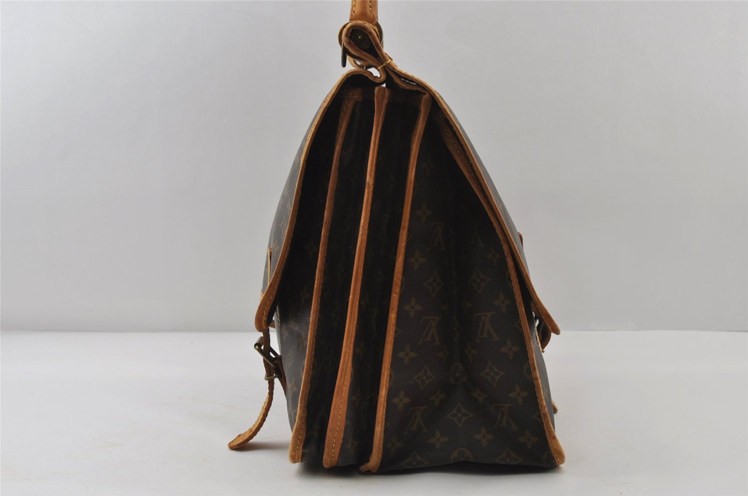 Authentic Louis Vuitton Monogram Sac Chasse 2Way Travel Hand Bag Old Model 9046I