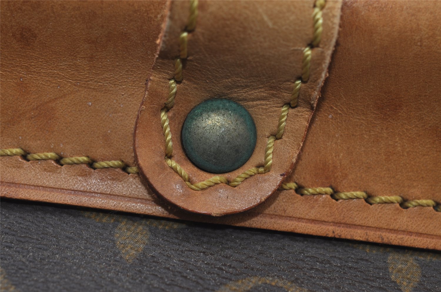 Authentic Louis Vuitton Monogram Sac Chasse 2Way Travel Hand Bag Old Model 9046I