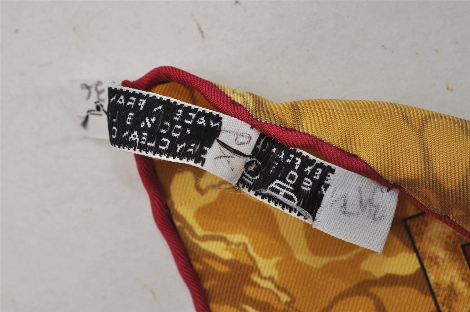 Authentic HERMES Carre 90 Scarf 