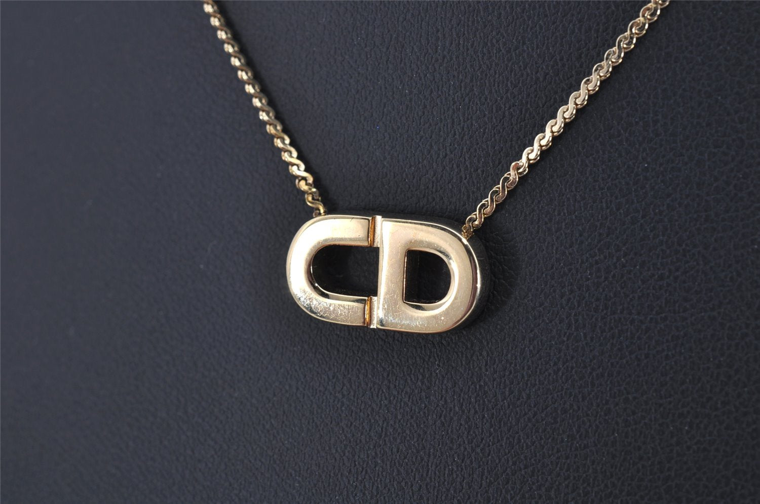 Authentic Christian Dior Gold Tone Chain Pendant Necklace CD 9050J