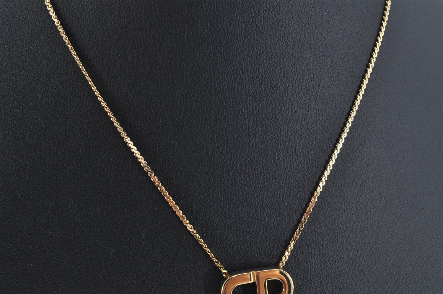 Authentic Christian Dior Gold Tone Chain Pendant Necklace CD 9050J