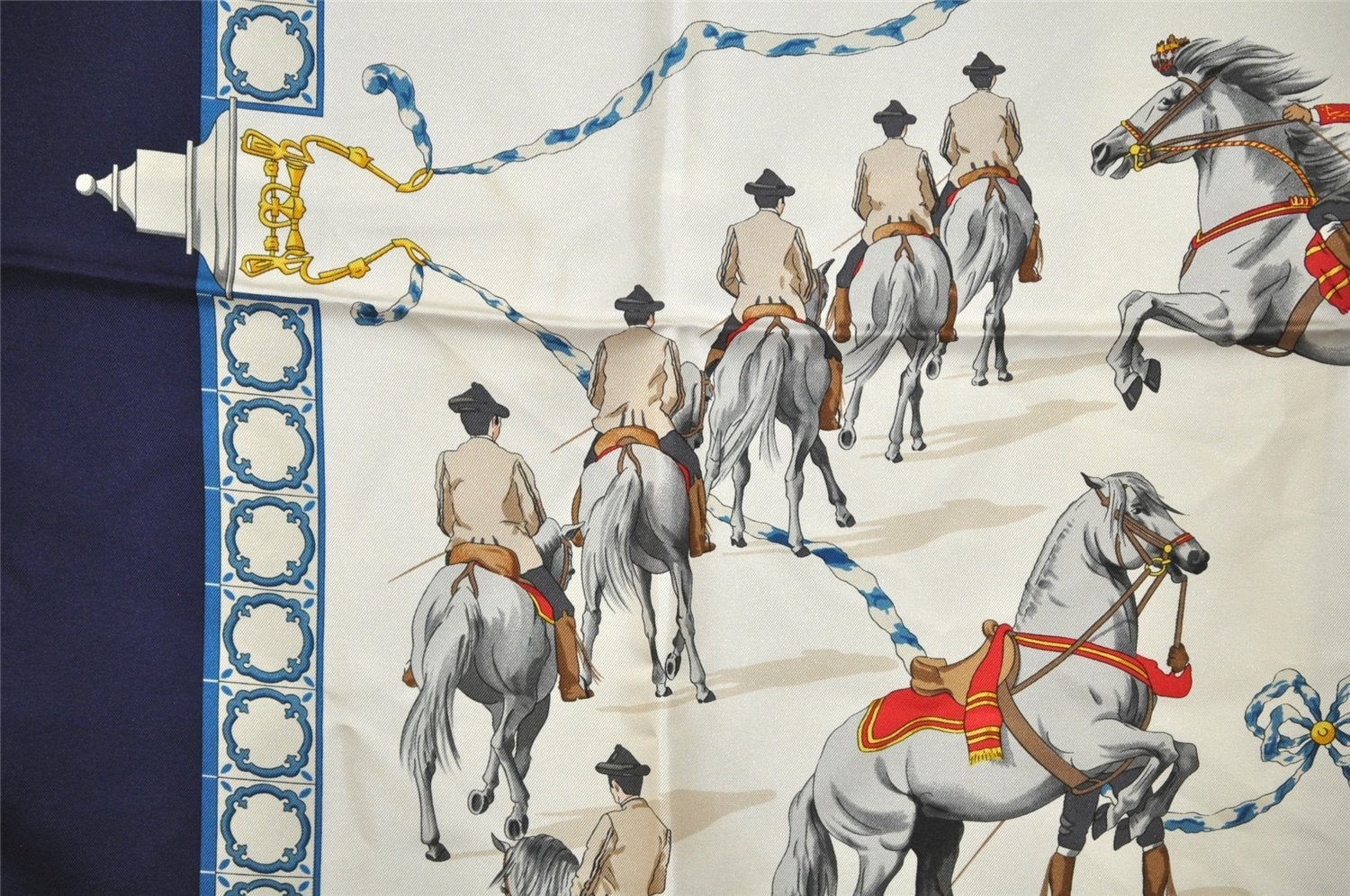 Authentic HERMES Carre 90 Scarf 